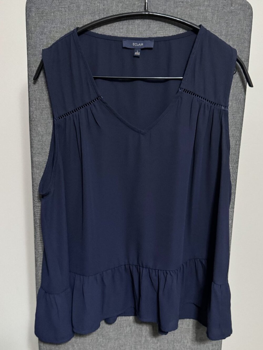 Éclair Navy Sleeveless Top